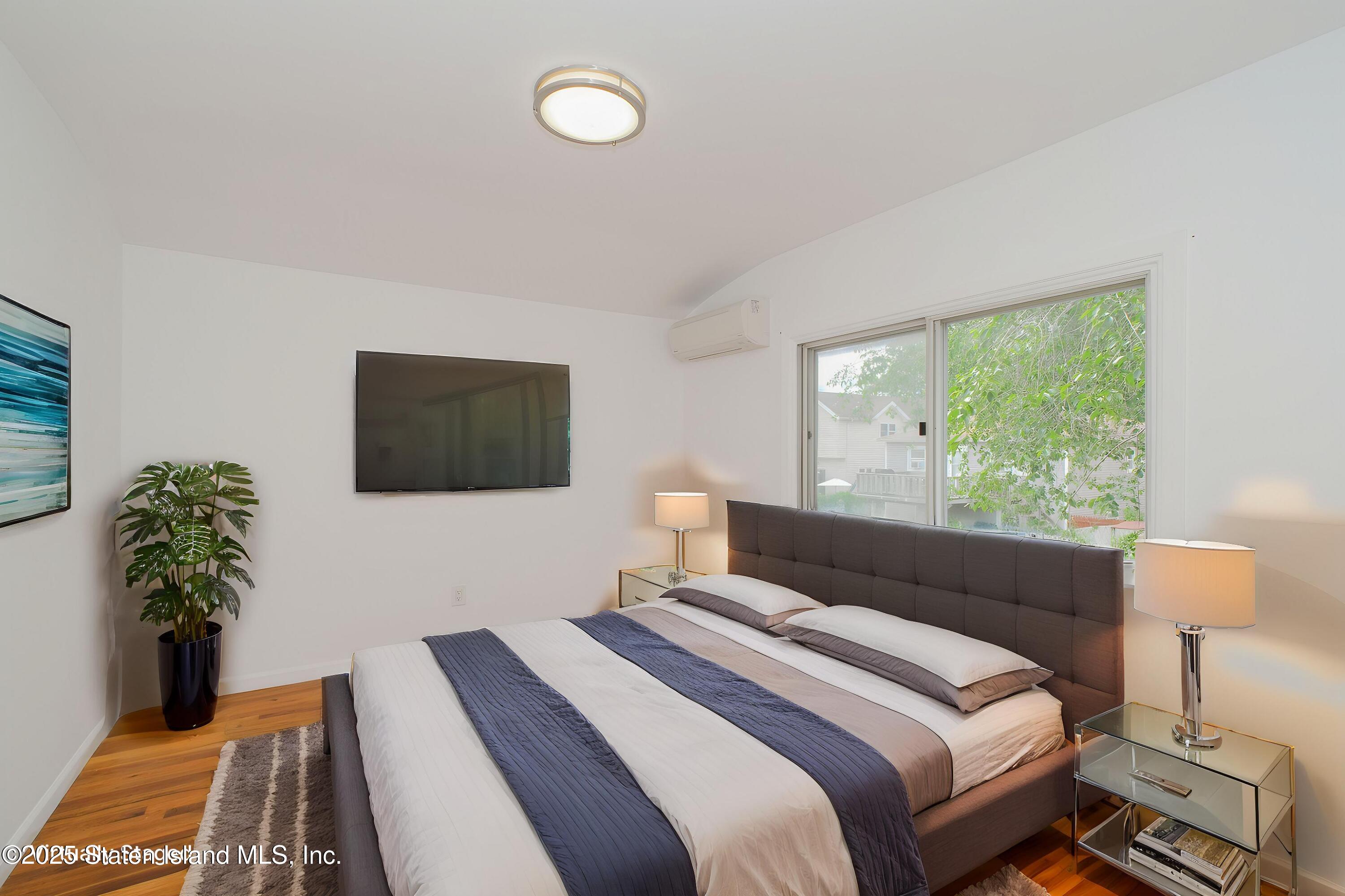 3553 Hylan Boulevard, Staten Island, New York image 7