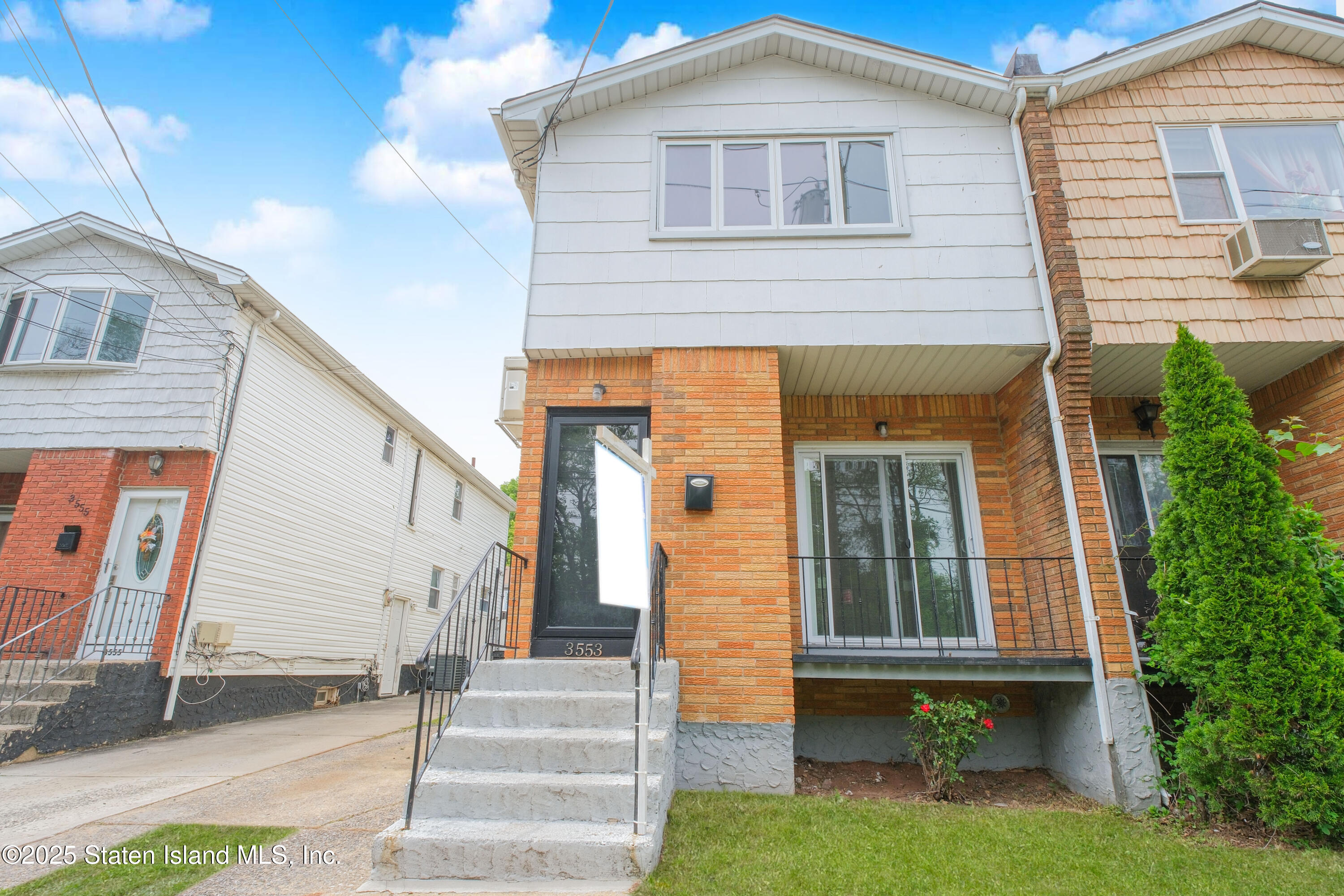 3553 Hylan Boulevard, Staten Island, New York image 2