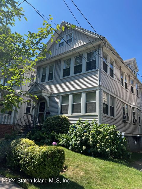 Photo of 24 Grand Avenue, Staten Island, NY 10301 (MLS # 2404117)