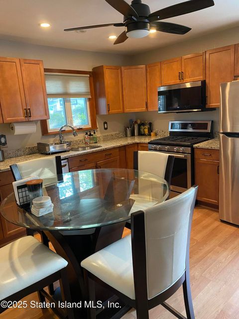 Photo of 132 Hillcrest Street, Staten Island, NY 10308 (MLS # 2502484)