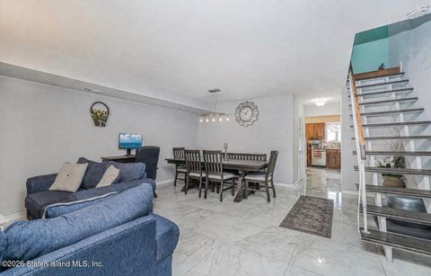 Photo of 66 Rolling Hill Green, Staten Island, NY 10312 (MLS # 2601839)