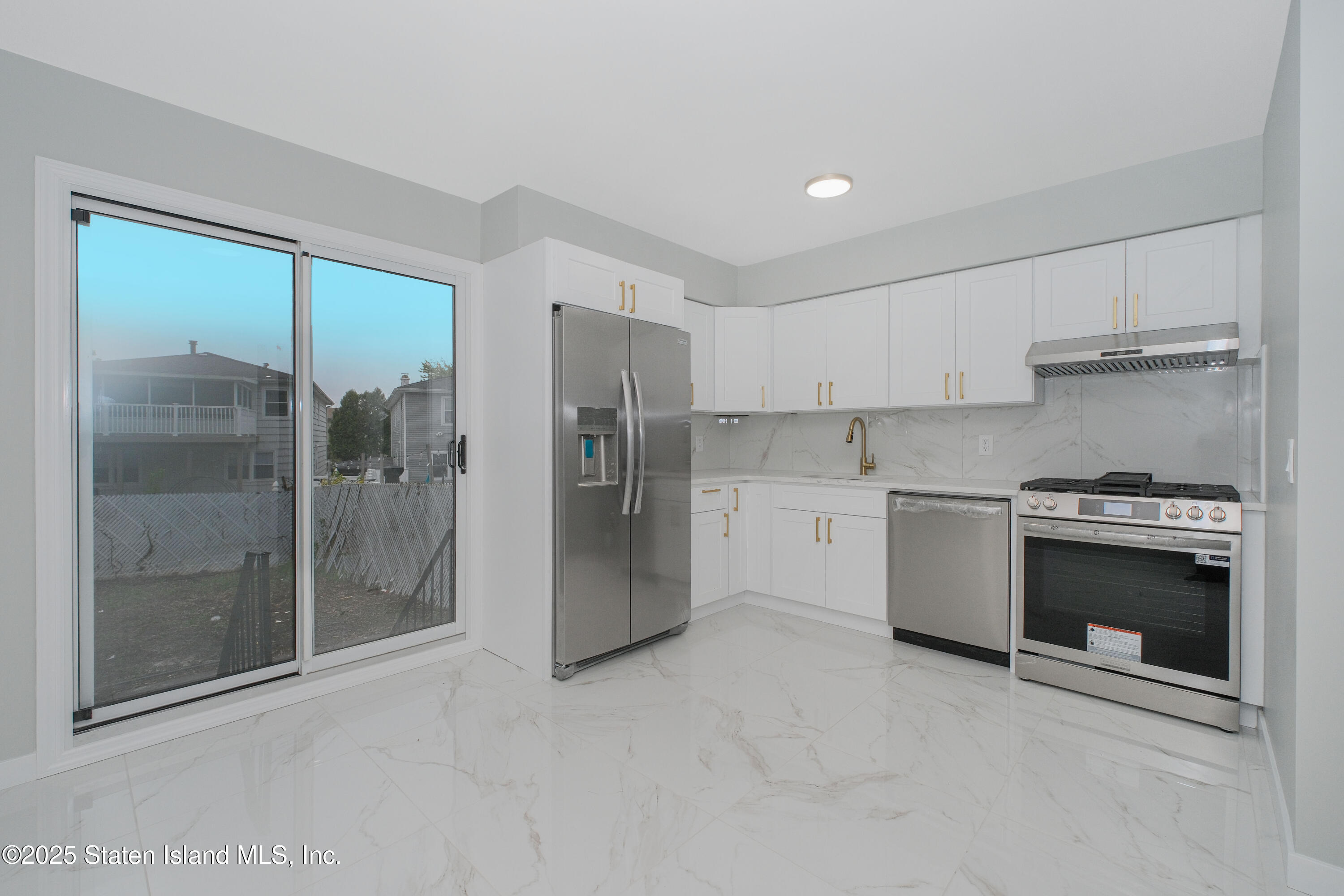 177 Freedom Avenue Ave, Staten Island, New York image 8
