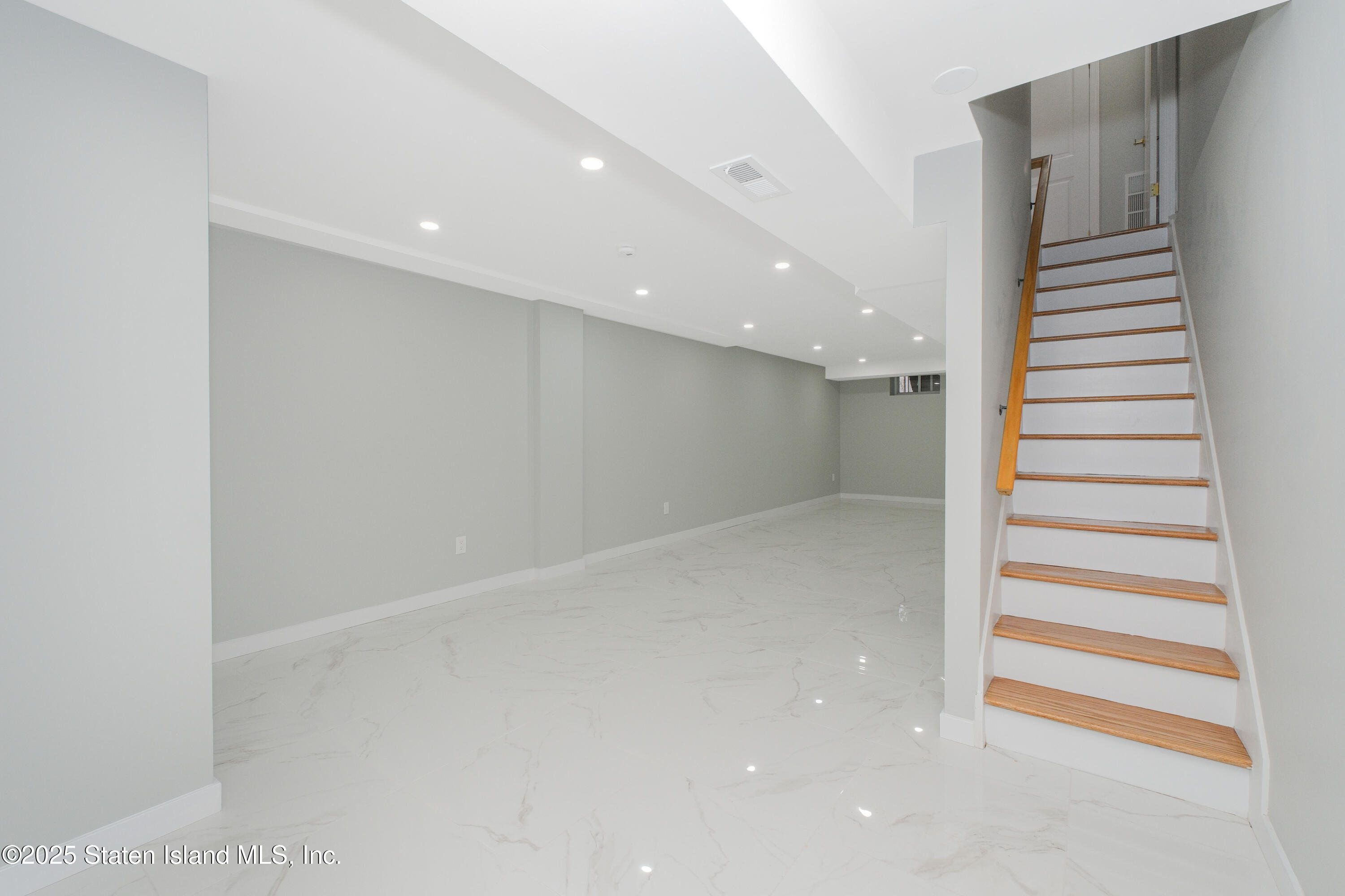177 Freedom Avenue Ave, Staten Island, New York image 27