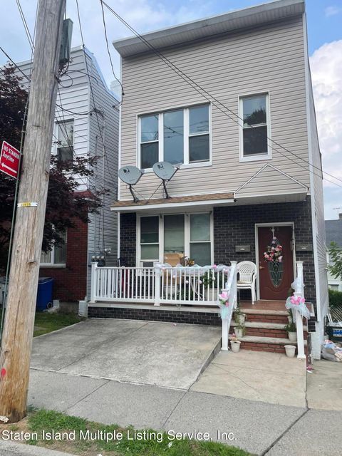 Photo of 858 Richmond Road, Staten Island, NY 10304 (MLS # 1163295)