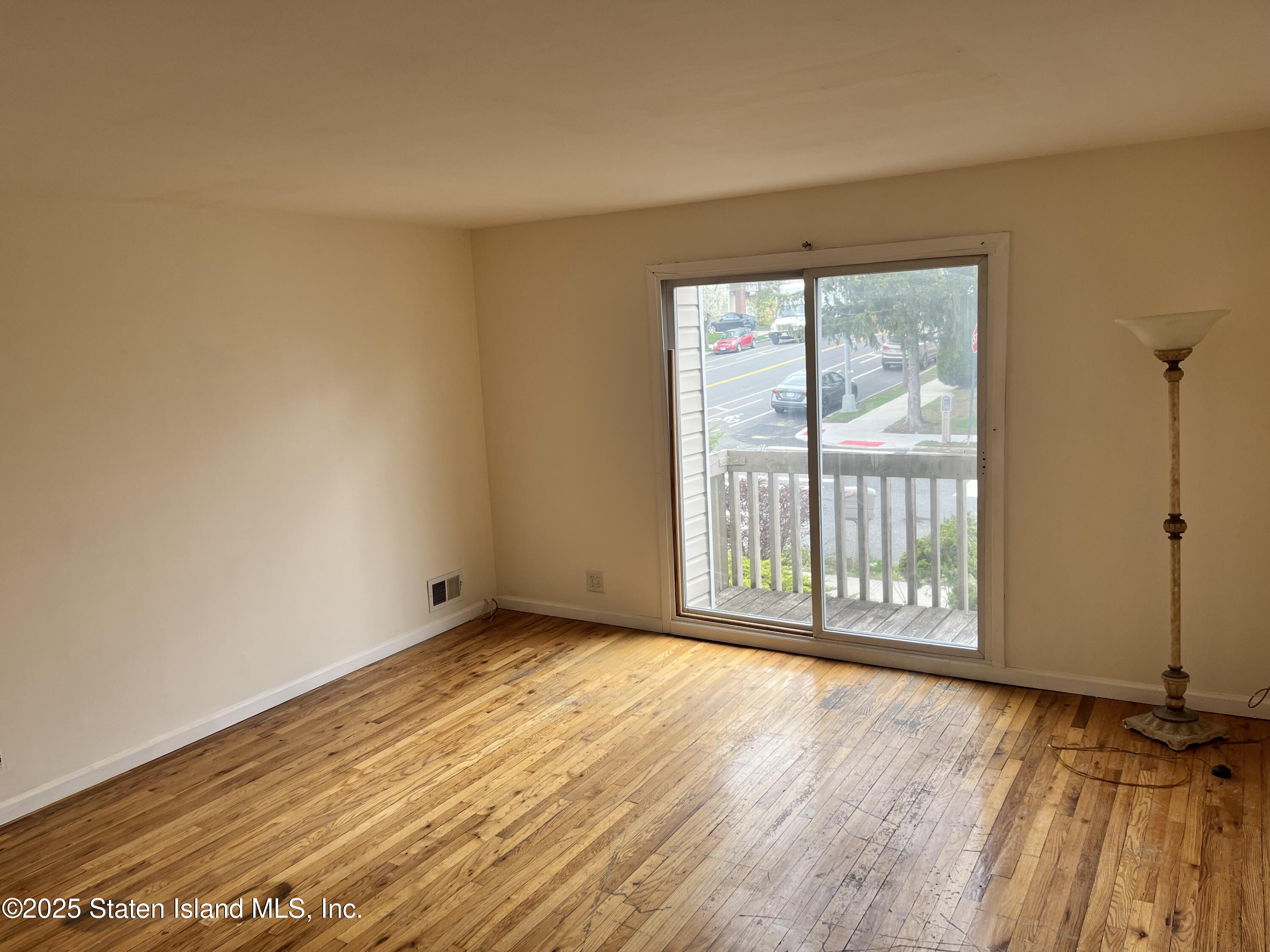 107 Denker Place, Staten Island, New York image 5