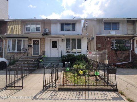 Photo of 2066 Bay Ridge Parkway, Brooklyn, NY 11204 (MLS # 2502571)