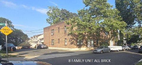 Photo of 12 Court Street, Staten Island, NY 10304 (MLS # 2505926)