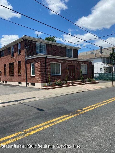 Photo of 332 Broadway, Staten Island, NY 10310 (MLS # 2400330)