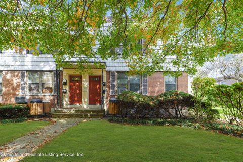 Photo of 7013 Park Drive E #A, Queens, NY 11367 (MLS # 1165087)