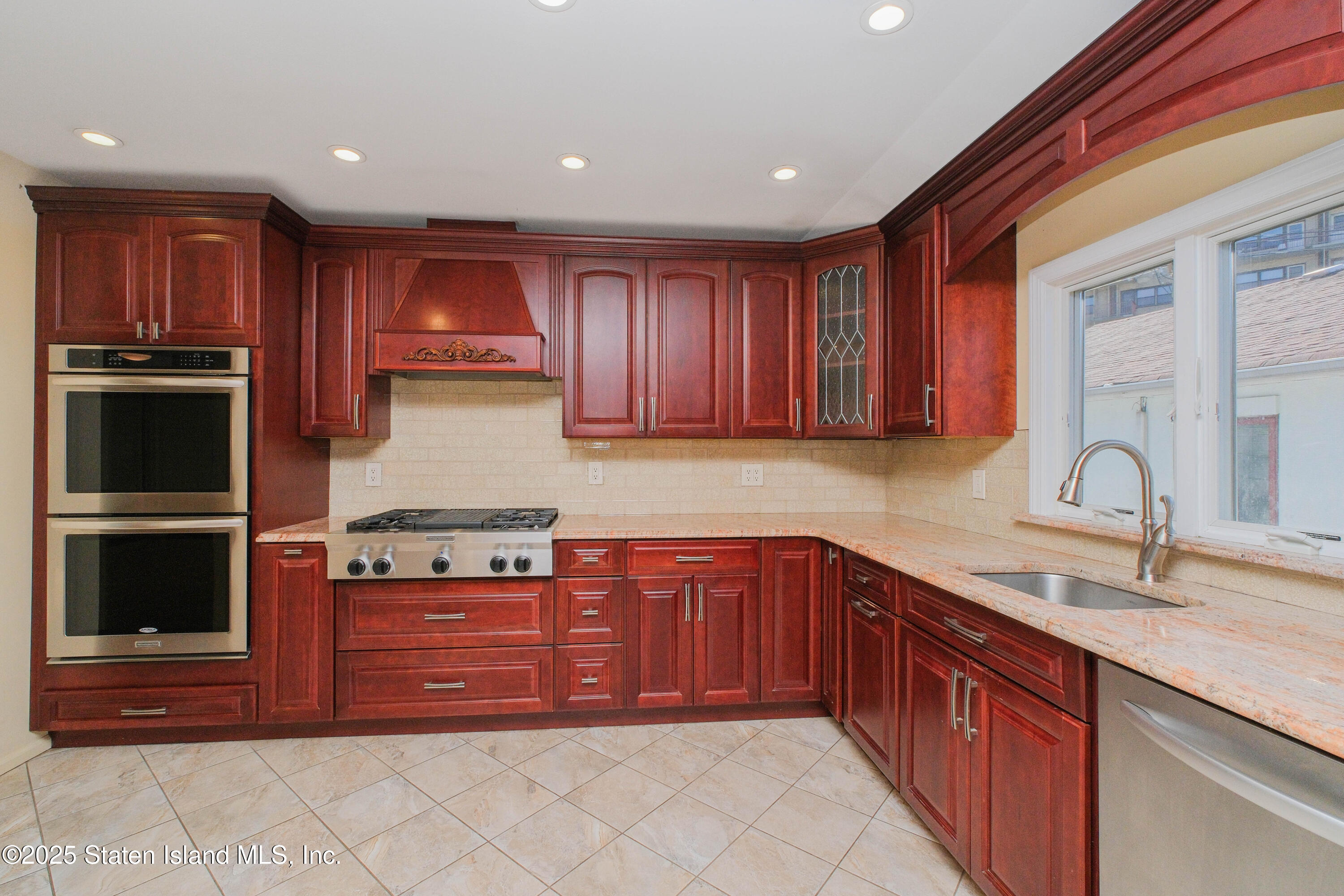 967 Bard Avenue, Staten Island, New York image 10