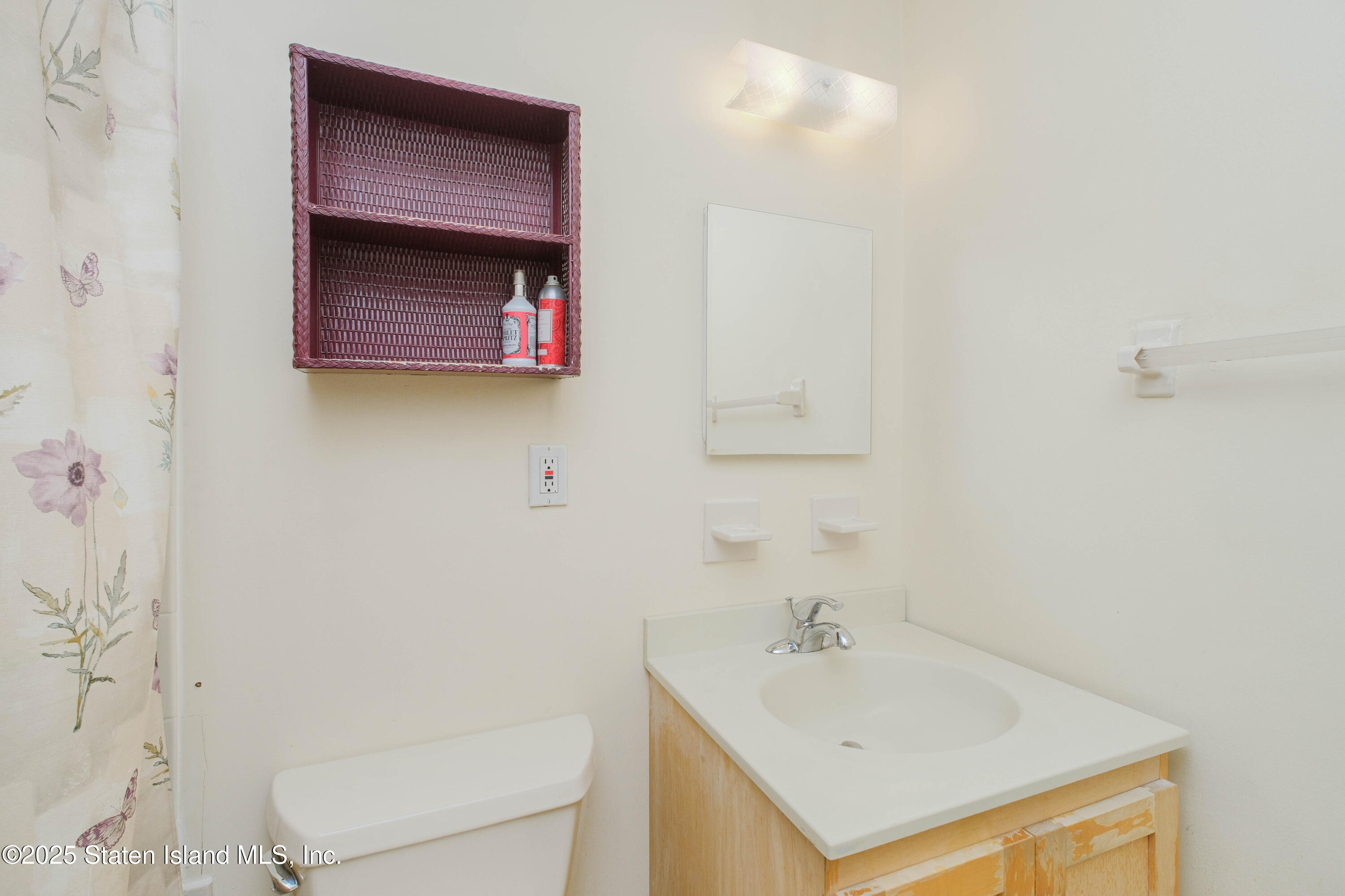 967 Bard Avenue, Staten Island, New York image 33