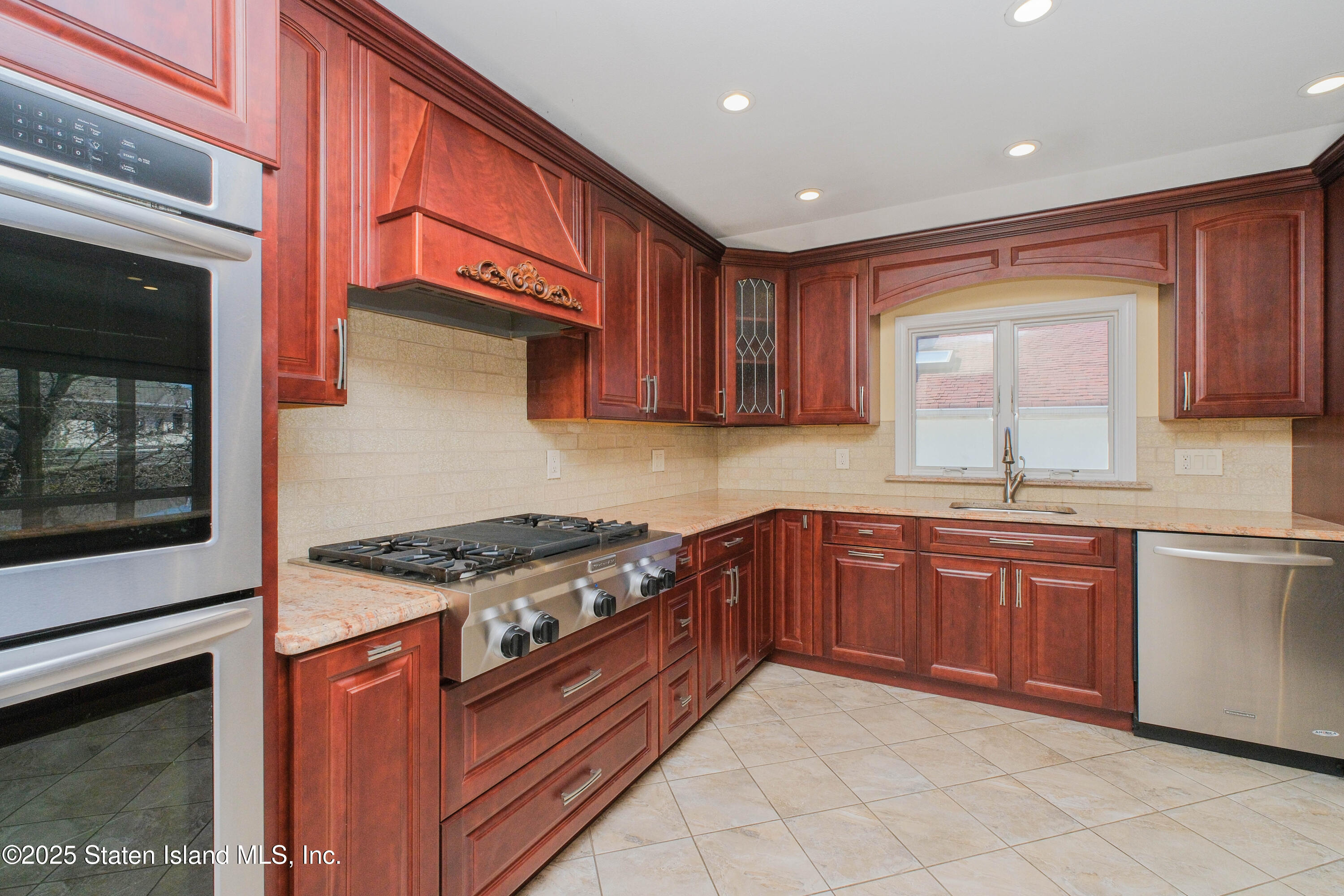 967 Bard Avenue, Staten Island, New York image 12