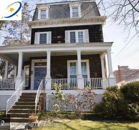 Photo of 163 Clinton Avenue, Staten Island, NY 10301 (MLS # 1148803)