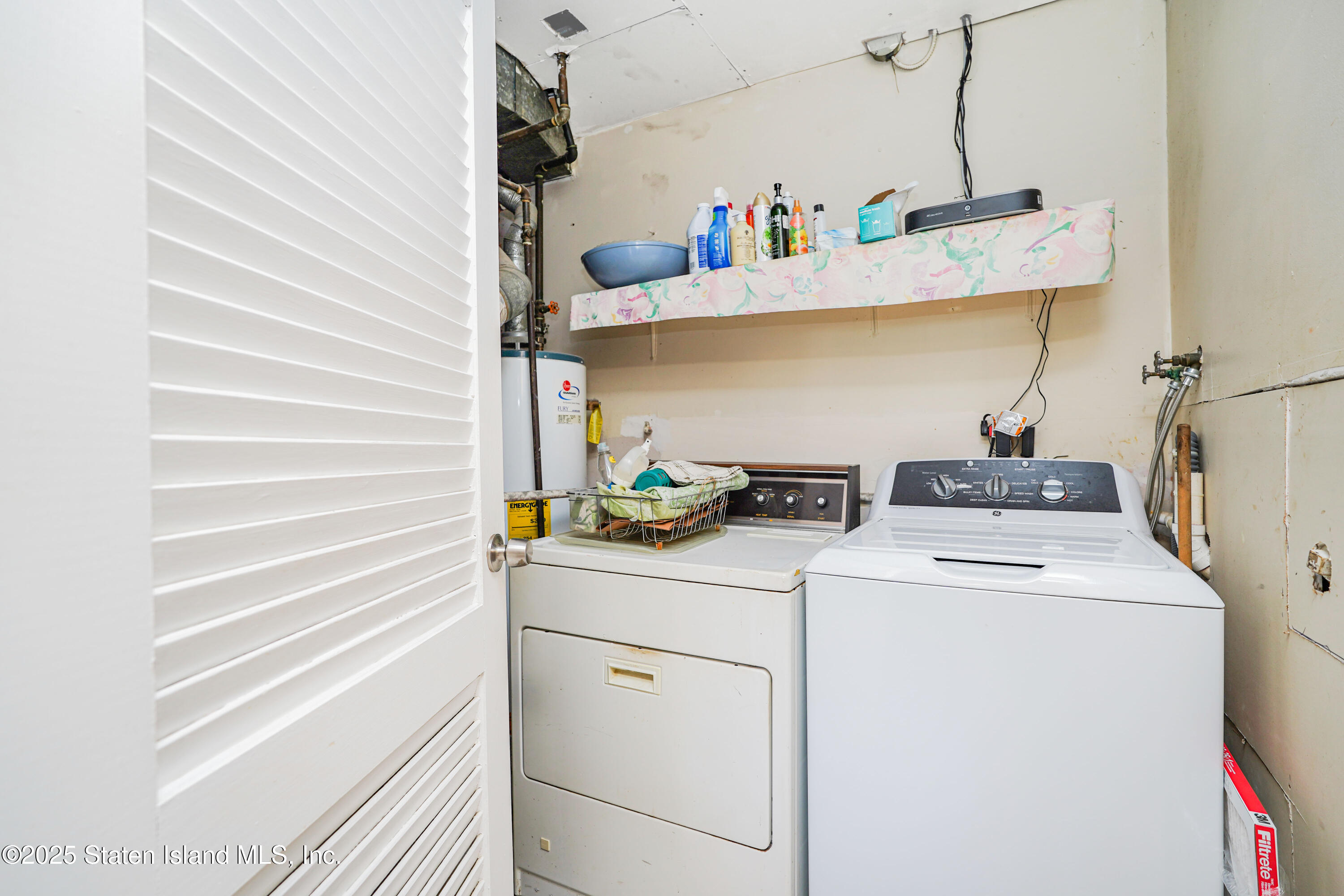 Staten Island, New York 10312, United States, 4 Bedrooms Bedrooms, ,2 BathroomsBathrooms,Residential,Active,182790