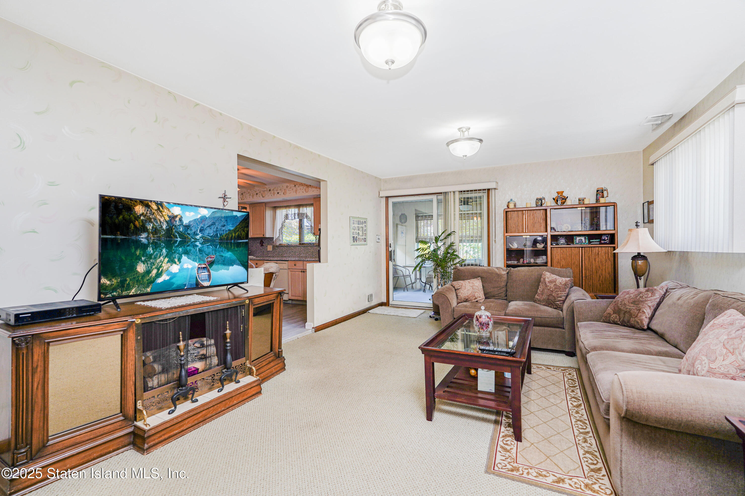 Staten Island, New York 10312, United States, 4 Bedrooms Bedrooms, ,2 BathroomsBathrooms,Residential,Active,182790