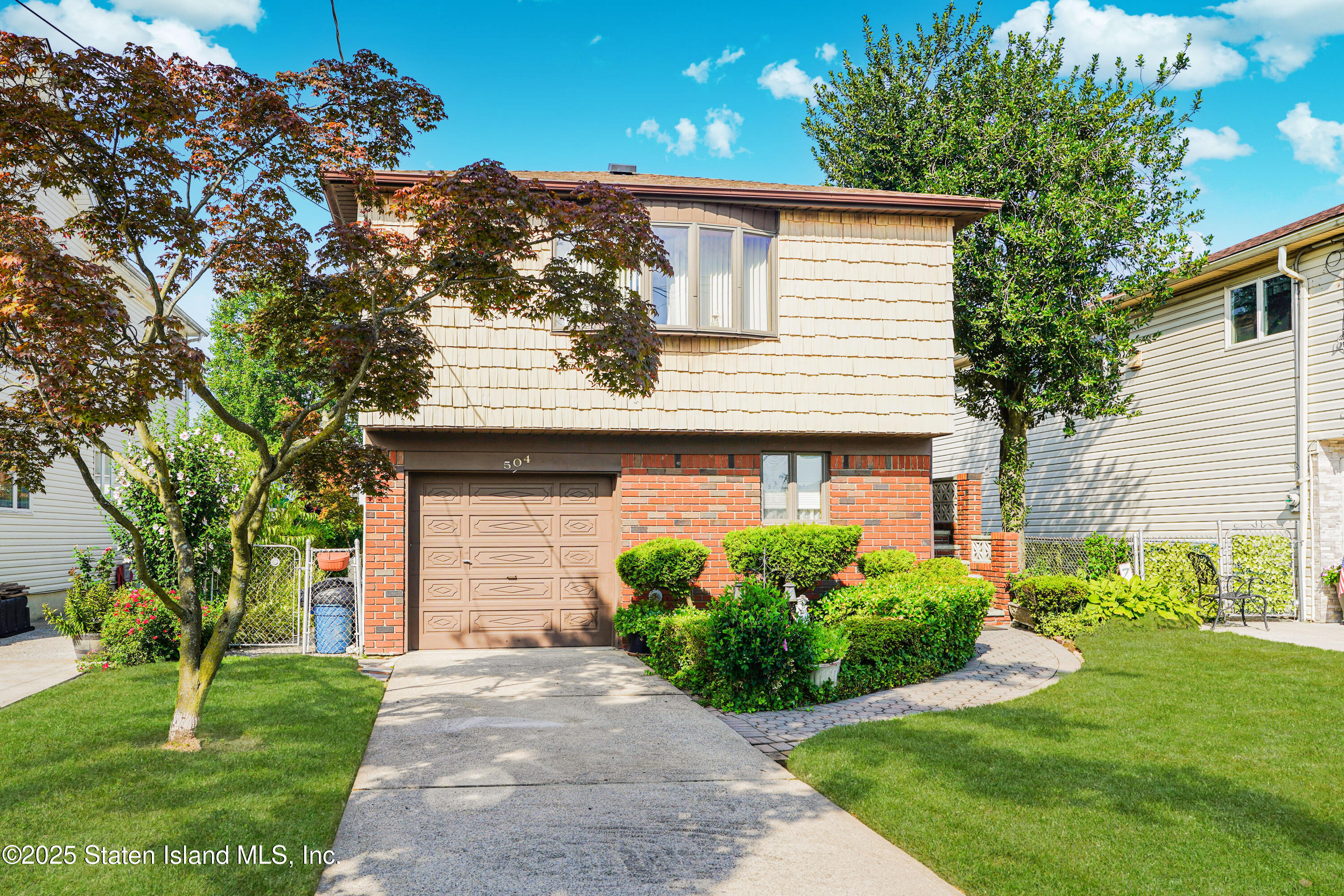 Staten Island, New York 10312, United States, 4 Bedrooms Bedrooms, ,2 BathroomsBathrooms,Residential,Active,182790