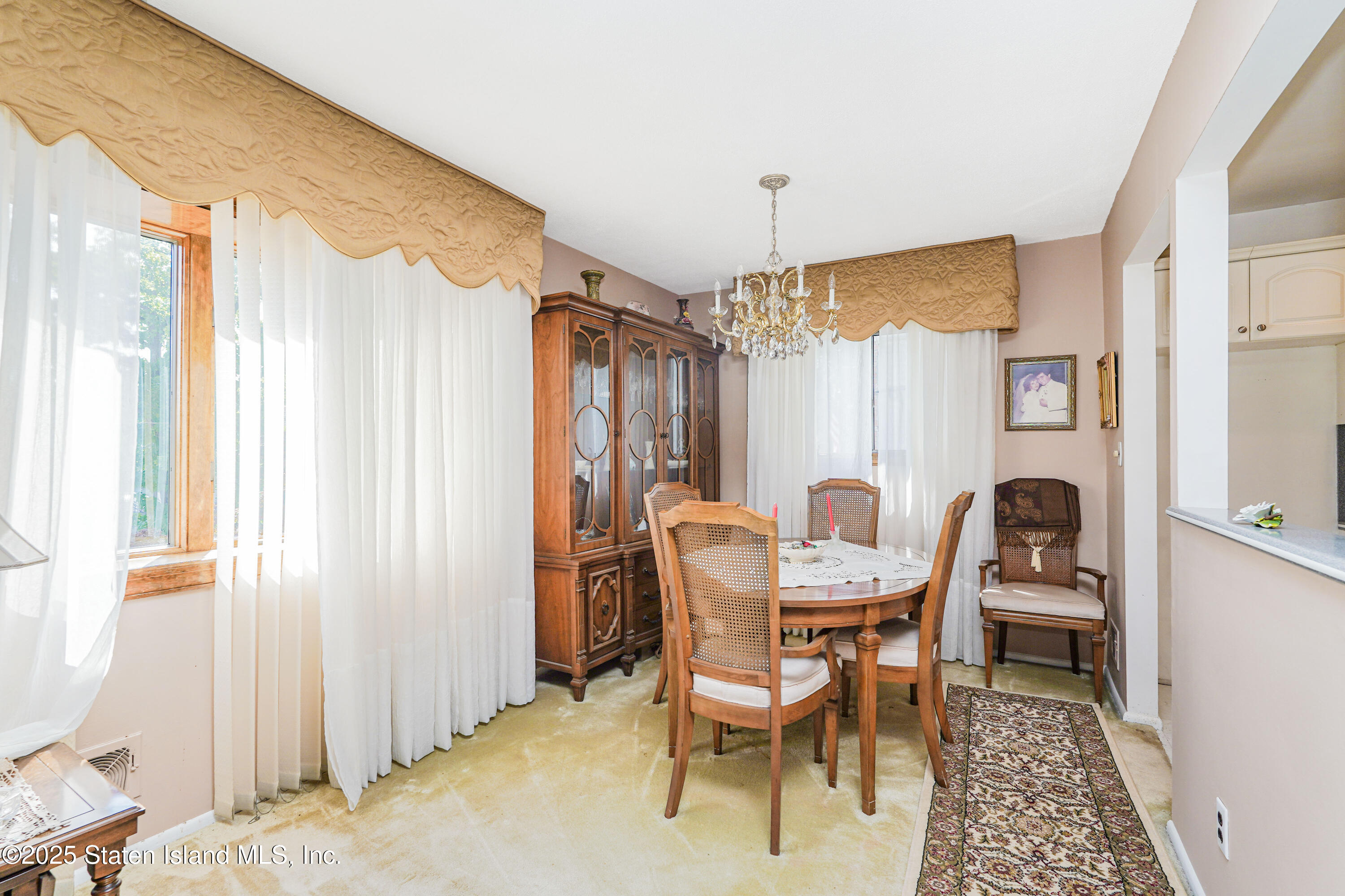 Staten Island, New York 10312, United States, 4 Bedrooms Bedrooms, ,2 BathroomsBathrooms,Residential,Active,182790