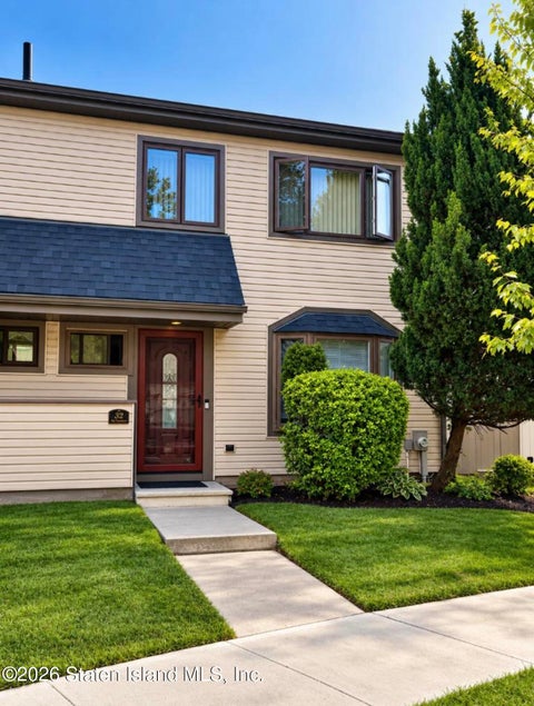 Townhouse For Sale - 32 Charleston Avenue<br/> Staten Island, NY 10309