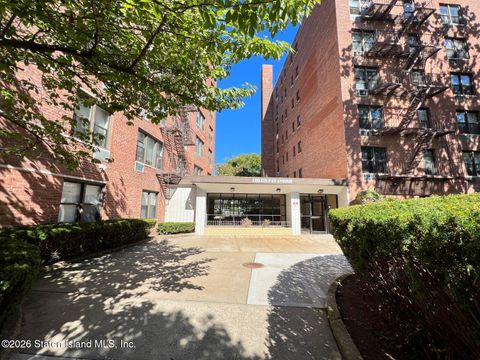 Photo of 100 Colfax Avenue #6z, Staten Island, NY 10306 (MLS # 2601549)