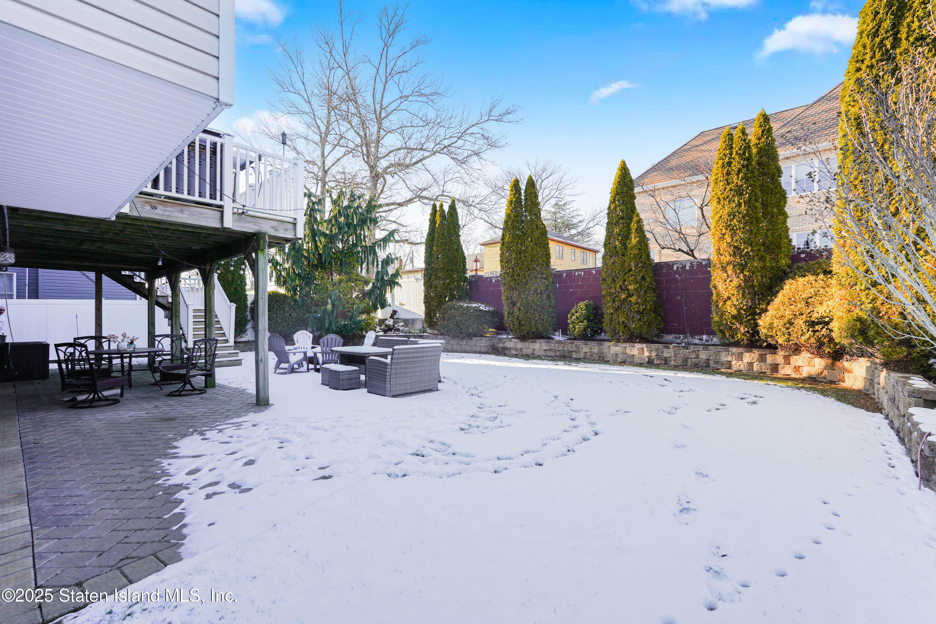 Staten Island, New York 10312, United States, 3 Bedrooms Bedrooms, ,2 BathroomsBathrooms,Residential,Pending,12423