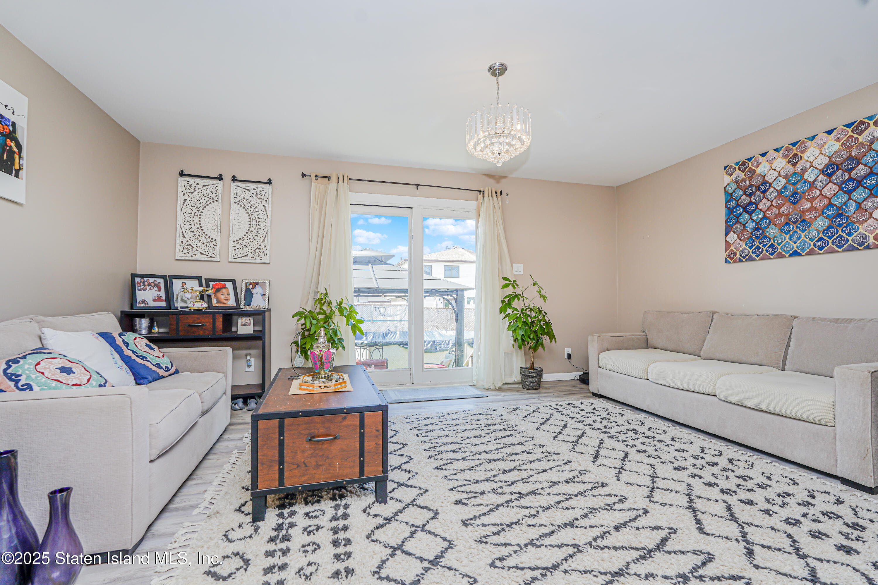 714 Drumgoole Road, Staten Island, New York image 23