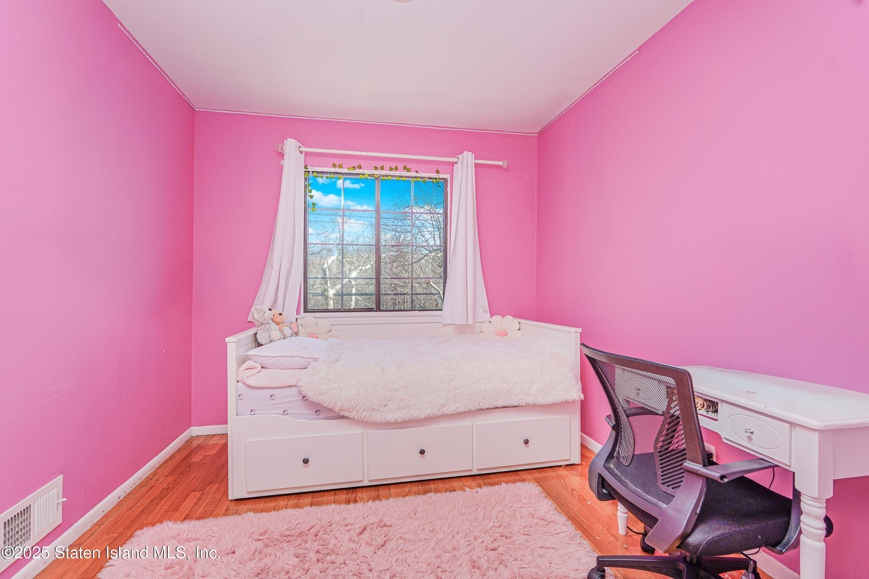 714 Drumgoole Road, Staten Island, New York image 19