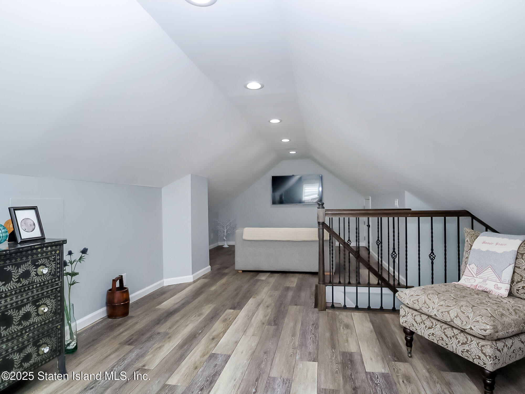 239 Sycamore Street, Staten Island, New York image 27