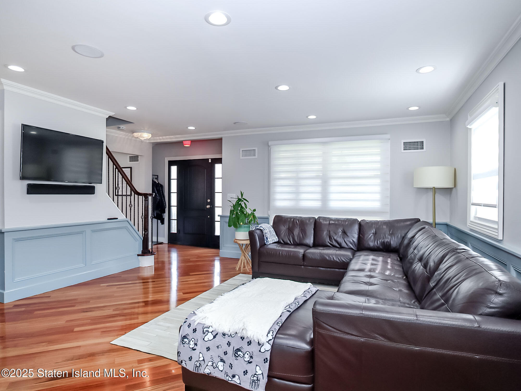 239 Sycamore Street, Staten Island, New York image 4