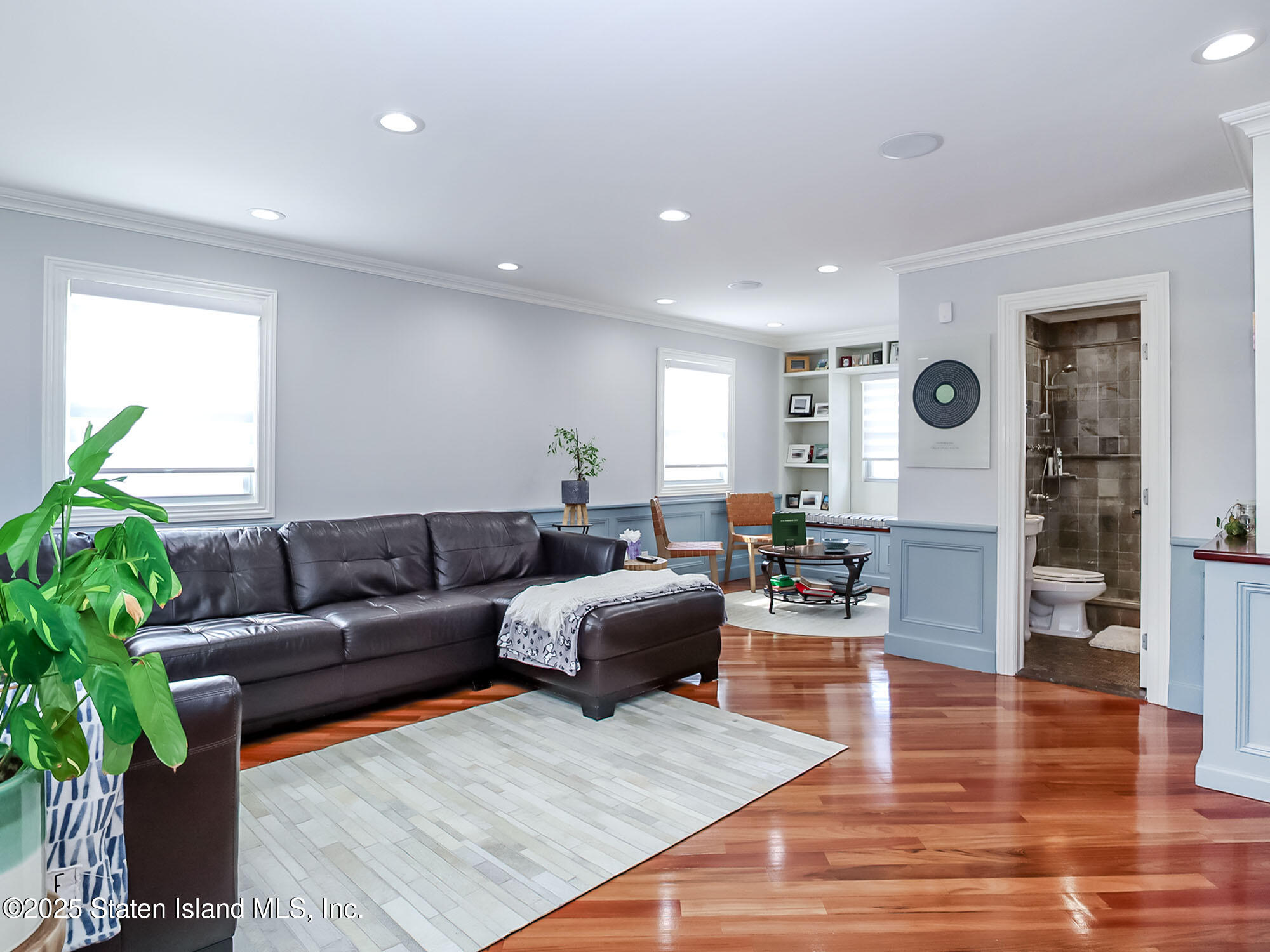 239 Sycamore Street, Staten Island, New York image 5
