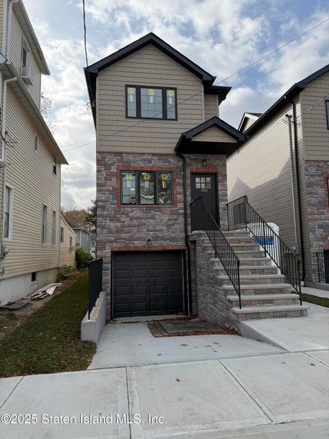 Photo of 108 Burke Avenue, Staten Island, NY 10314 (MLS # 2506777)