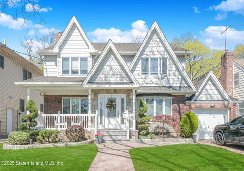 Photo of 65 Allison Avenue, Staten Island, NY 10306 (MLS # 2502171)