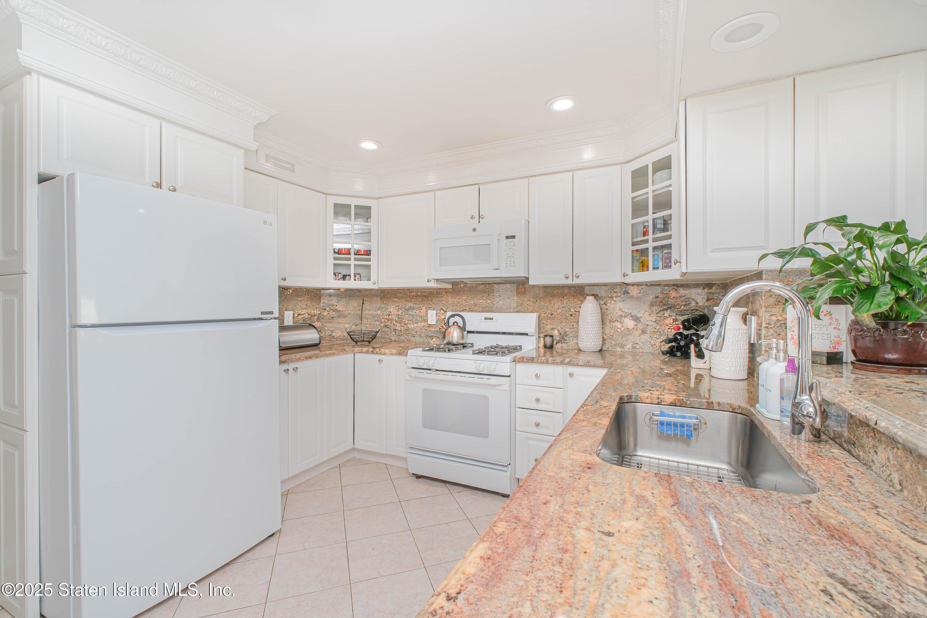 65 Allison Avenue, Staten Island, New York image 11
