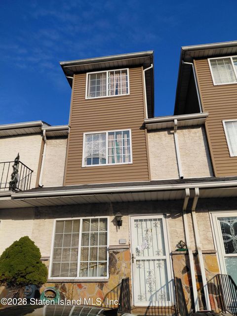 Photo of 91 Long Pond Lane, Staten Island, NY 10304 (MLS # 2601745)