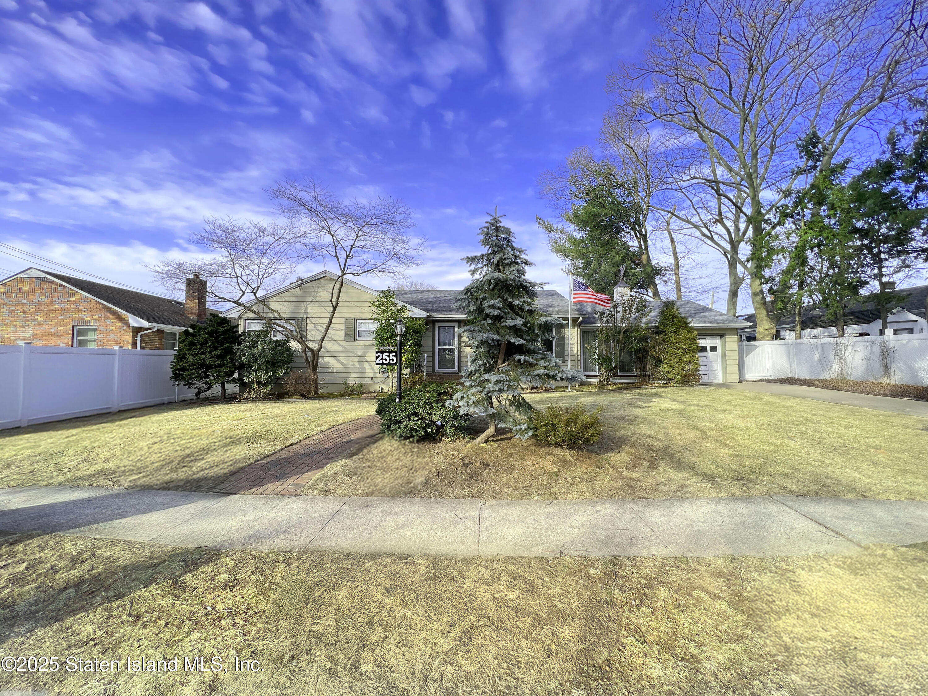 255 Caswell Avenue, Staten Island, New York image 6