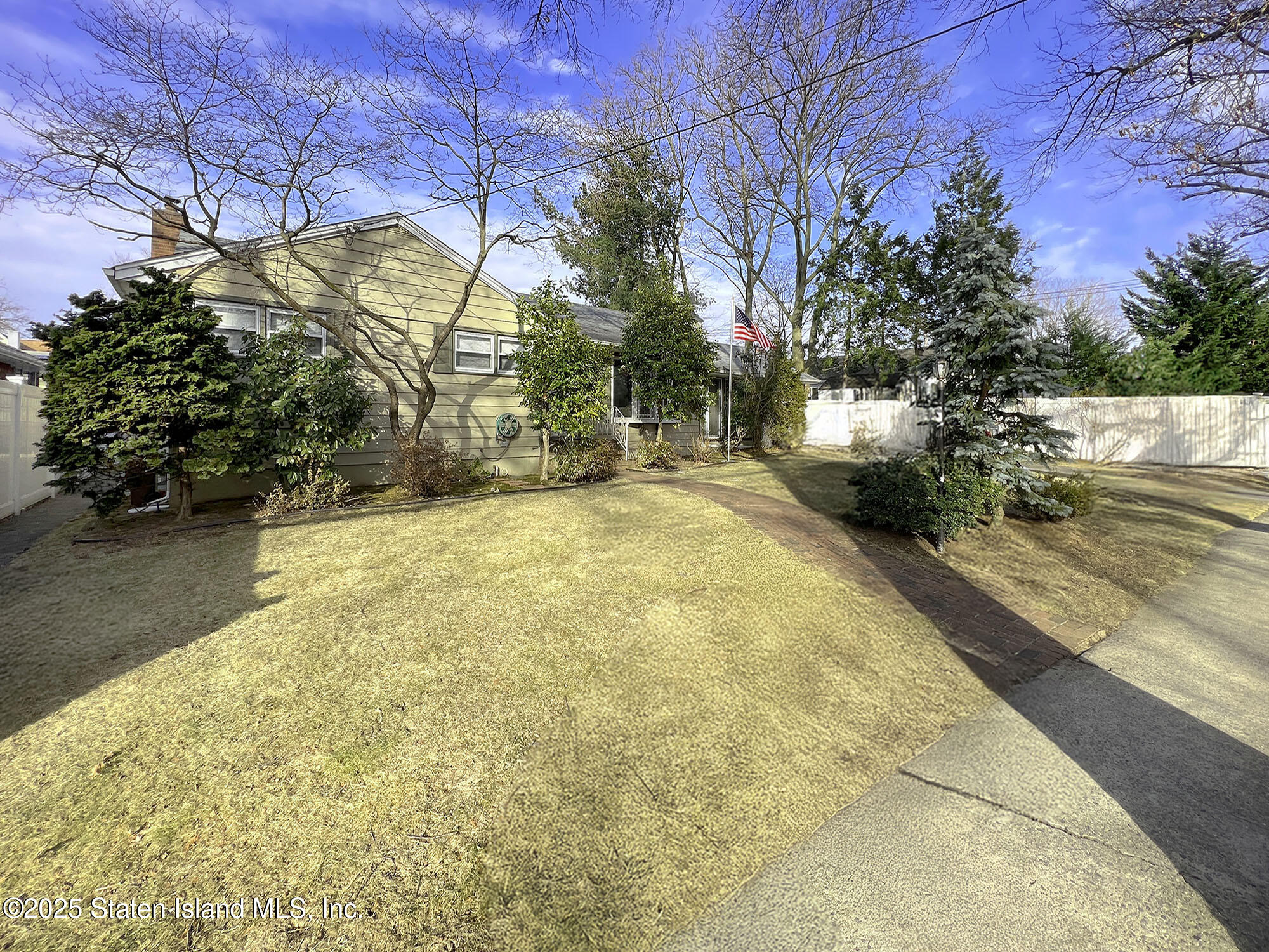 255 Caswell Avenue, Staten Island, New York image 5