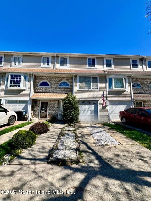 Photo of 129 Gauldy Avenue, Staten Island, NY 10314 (MLS # 2402642)