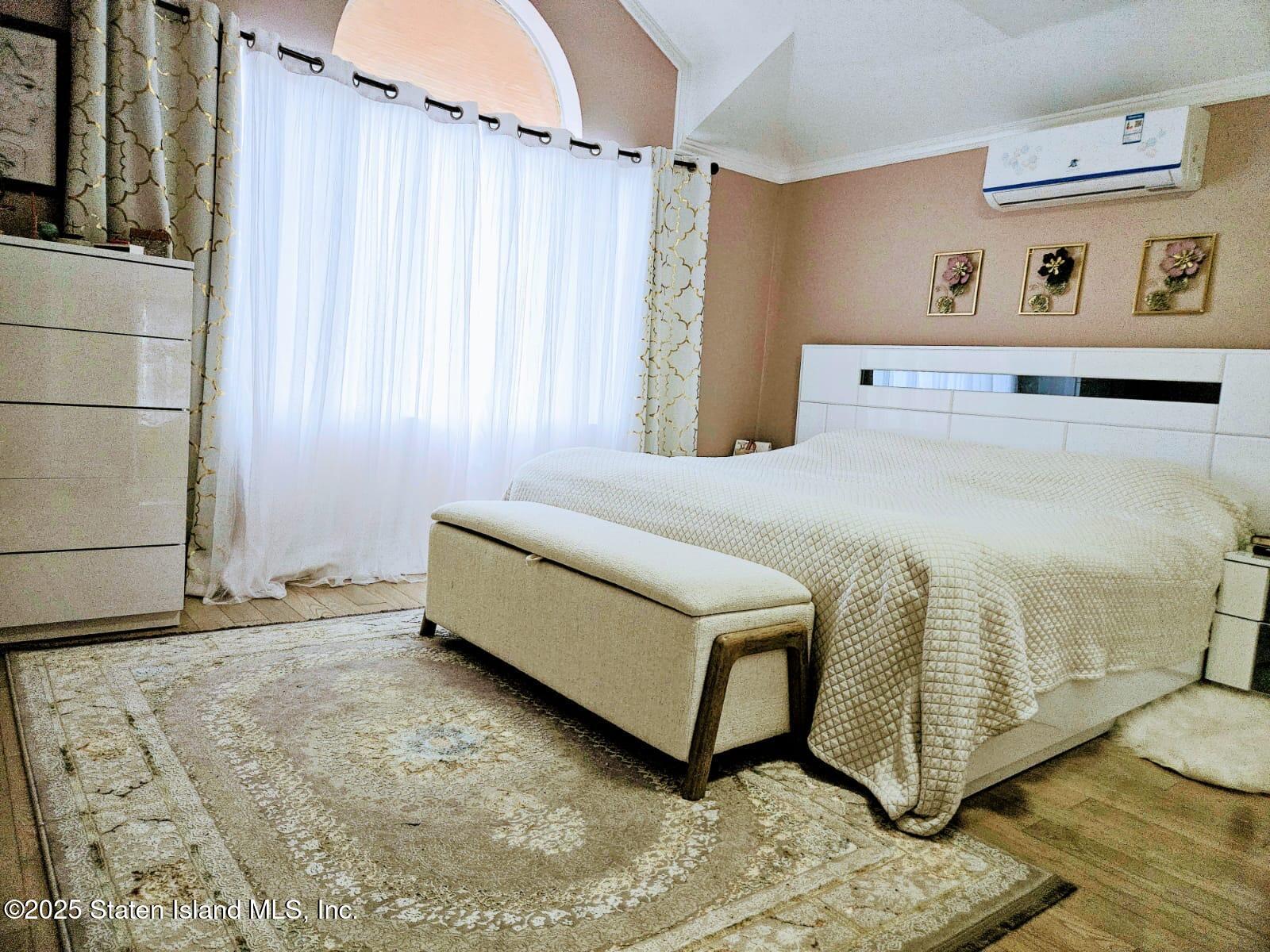 135 Alex Circle, Staten Island, New York image 4