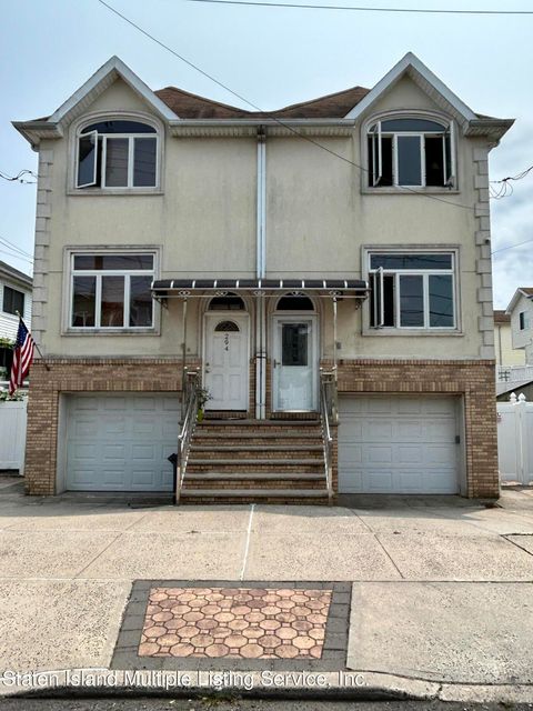 Photo of 296 Baden Place, Staten Island, NY 10306 (MLS # 1163527)