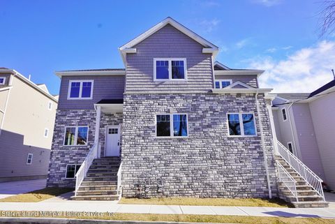 Photo of 279 Nashville Street, Staten Island, NY 10307 (MLS # 1160493)