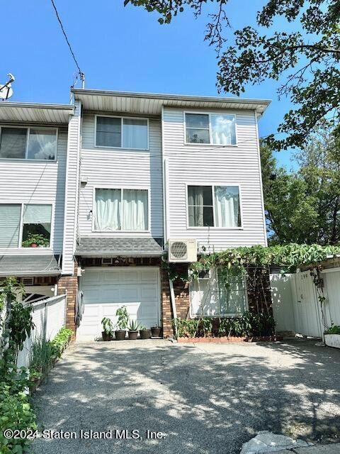 Photo of 199 Wirt Avenue, Staten Island, NY 10309 (MLS # 2404871)