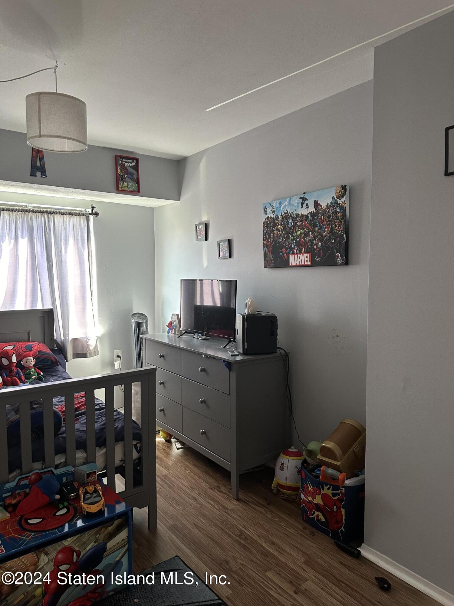 101 Redwood Loop, Staten Island, New York image 15