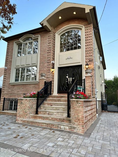 Photo of 163 Hickory Avenue, Staten Island, NY 10305 (MLS # 1165566)