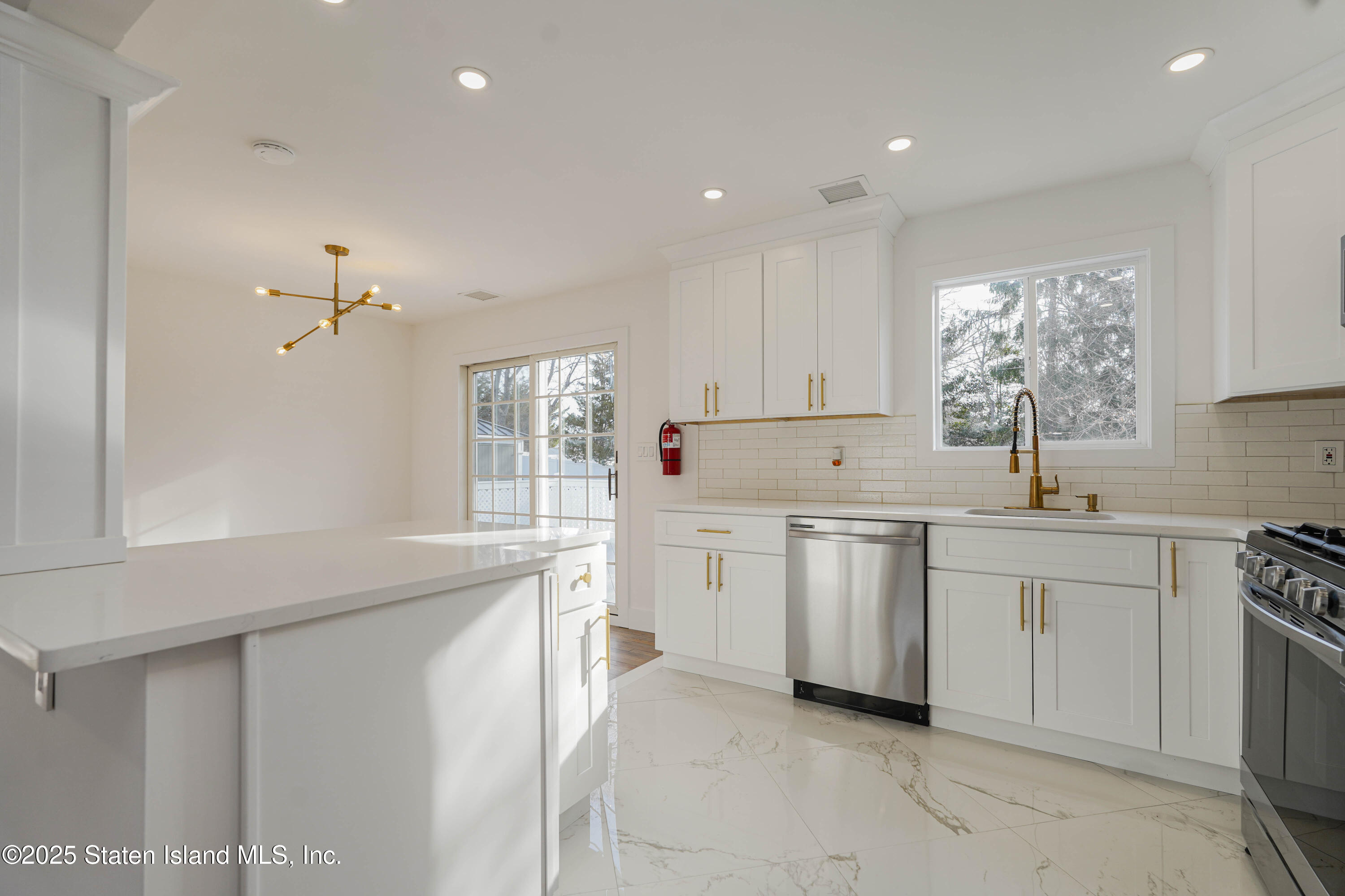 620 Laurel Avenue, Hazlet, New Jersey image 10