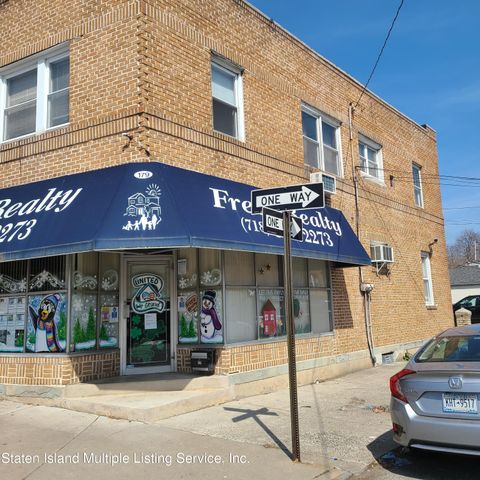 Photo of 179 Garretson Avenue, Staten Island, NY 10305 (MLS # 1155735)