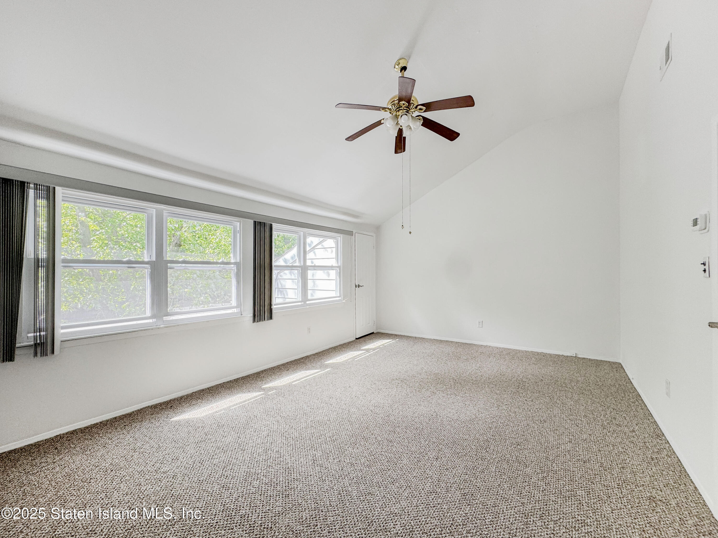 203 Dover Green, Staten Island, New York image 18