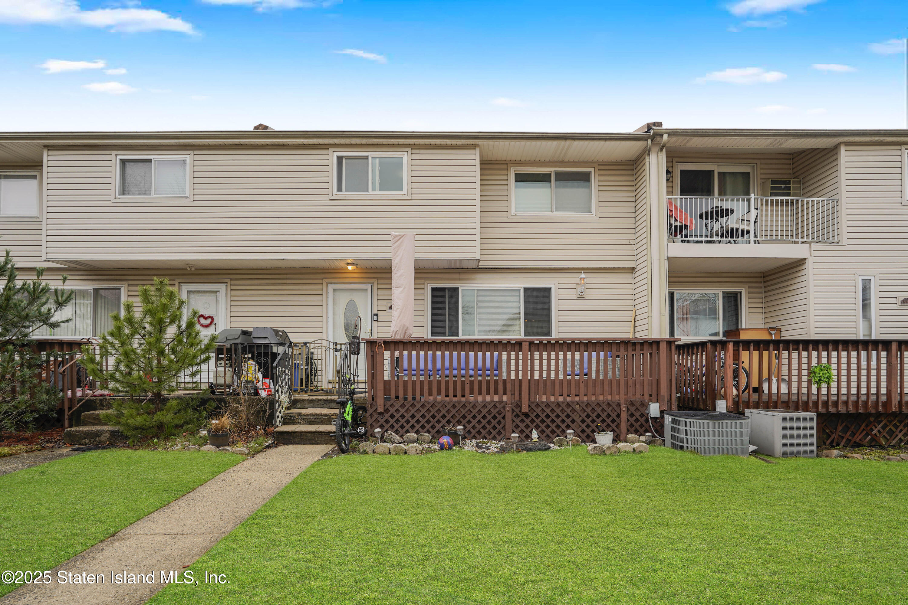 535-2 Willow Road, Staten Island, New York image 2