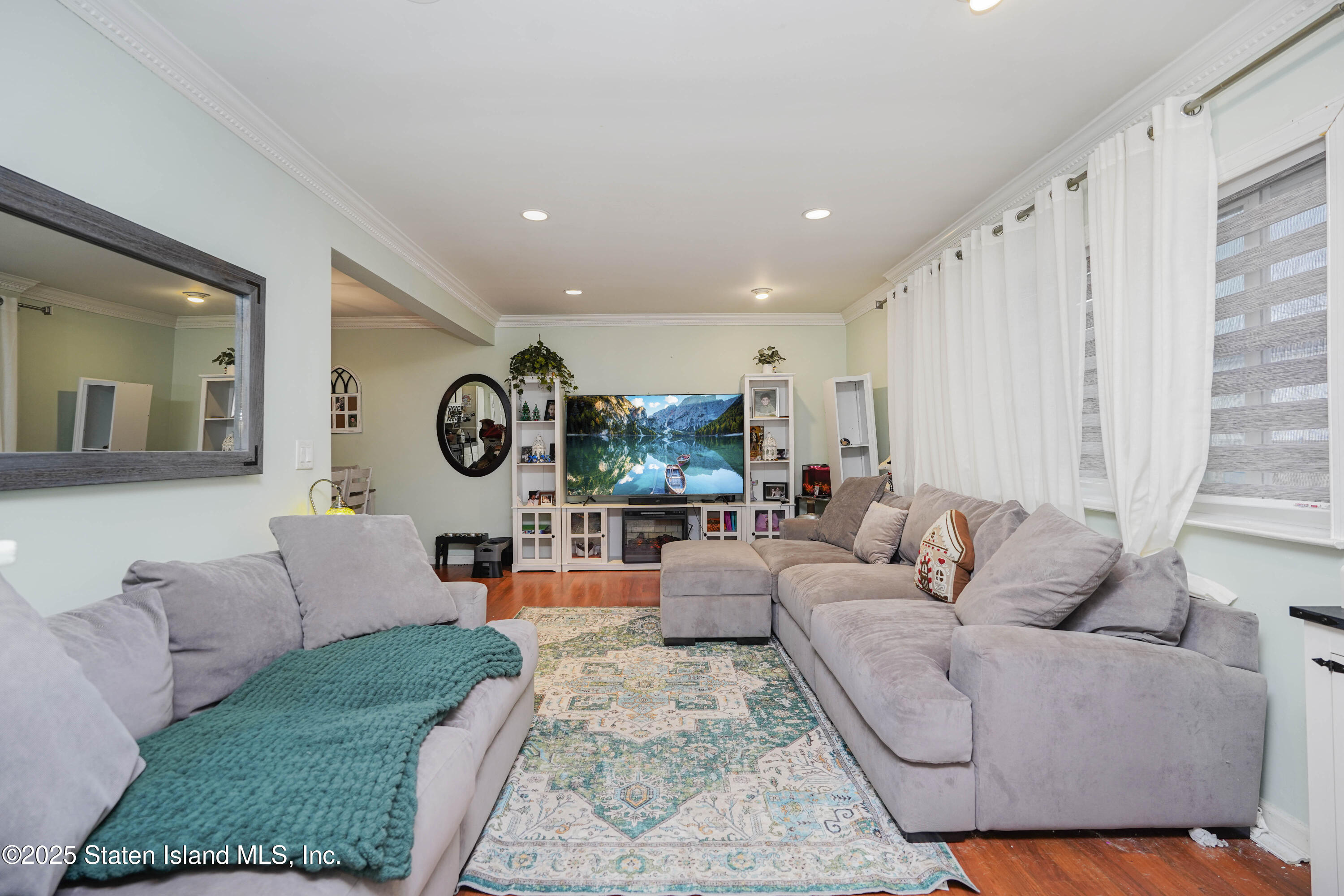 535-2 Willow Road, Staten Island, New York image 9