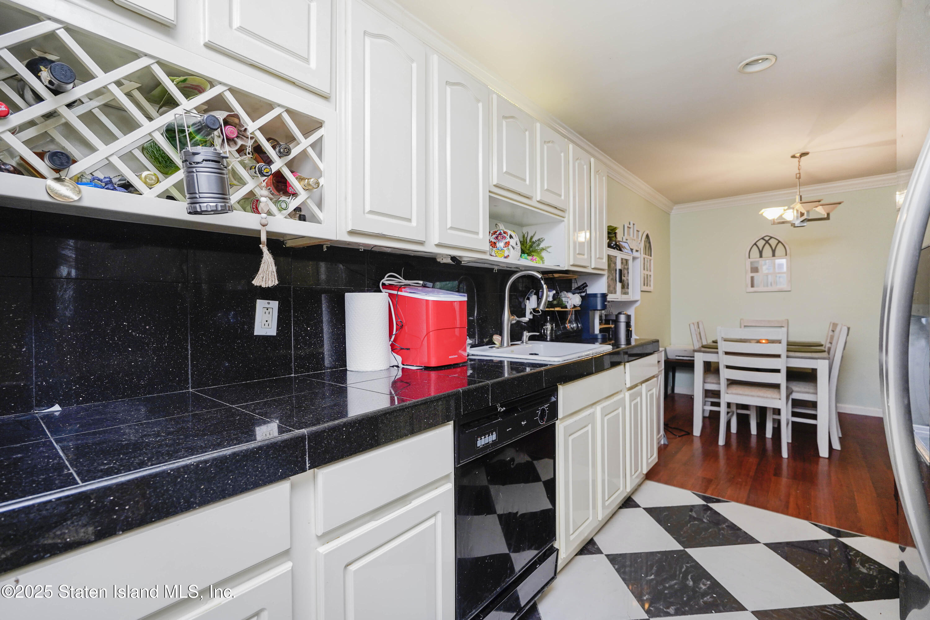 535-2 Willow Road, Staten Island, New York image 16