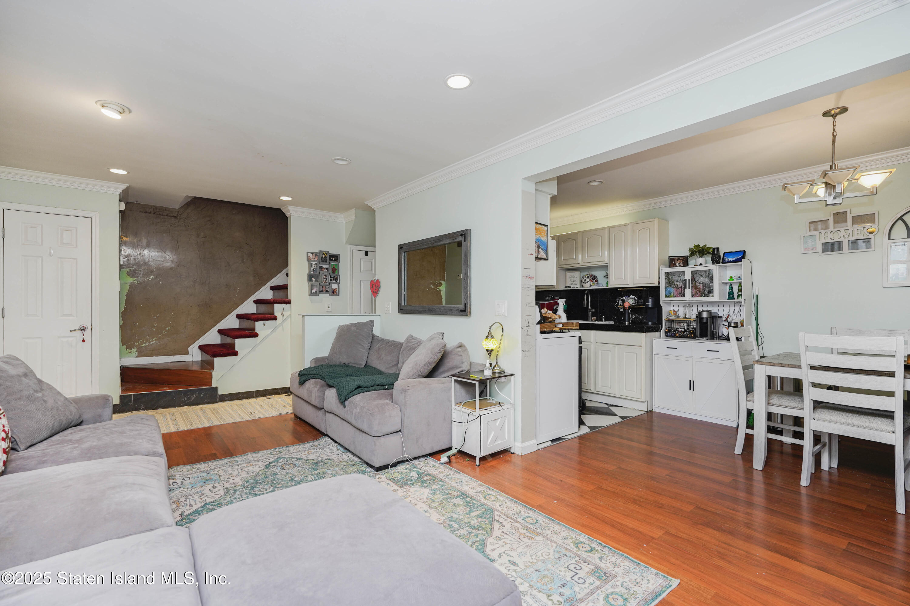 535-2 Willow Road, Staten Island, New York image 7
