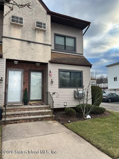 Photo of 360 Barlow Avenue #1, Staten Island, NY 10308 (MLS # 2600135)